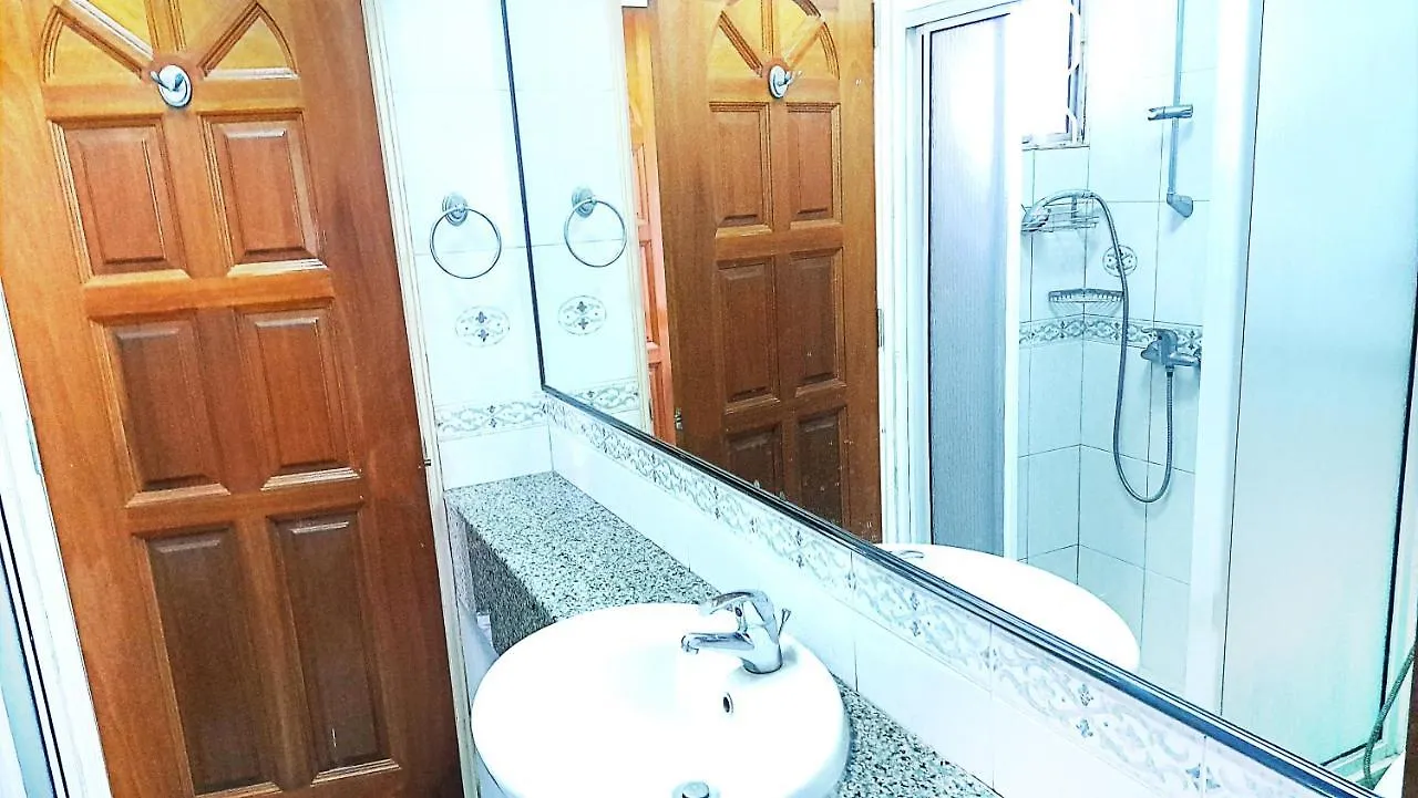Advent Villa, Penang - Near Adventist Hospital George Town Pansiyon