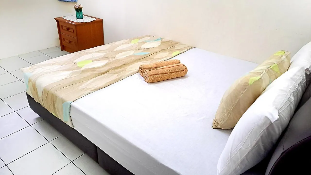 Advent Villa, Penang - Near Adventist Hospital George Town 0*,