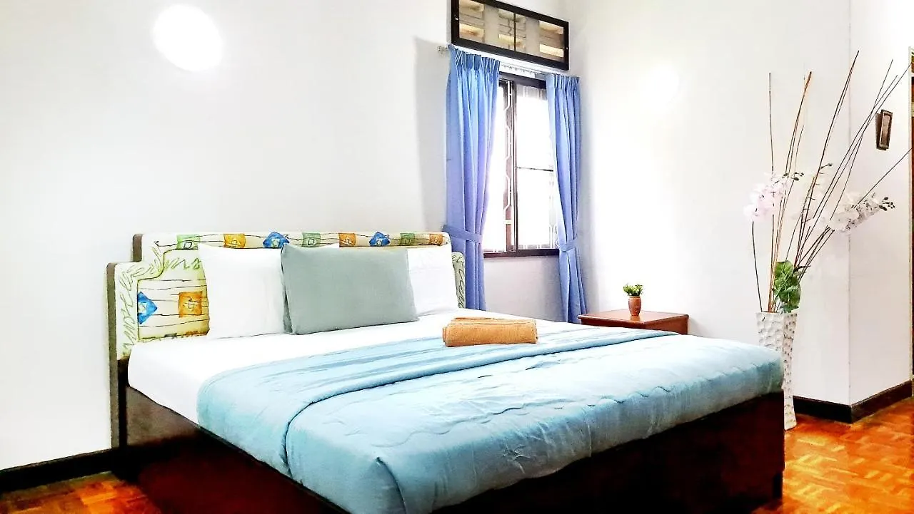 Advent Villa, Penang - Near Adventist Hospital George Town Pansiyon