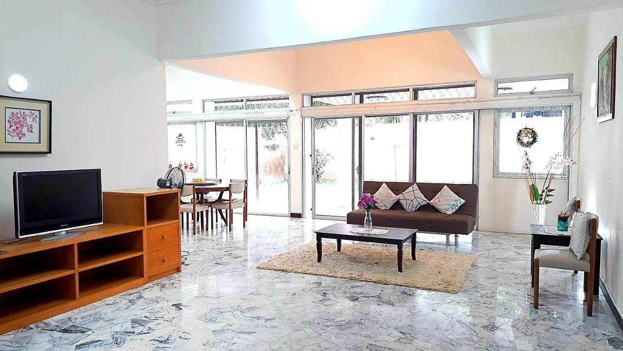 ホームステイ Advent Villa, Penang - Near Adventist Hospital ジョージタウン マレーシア